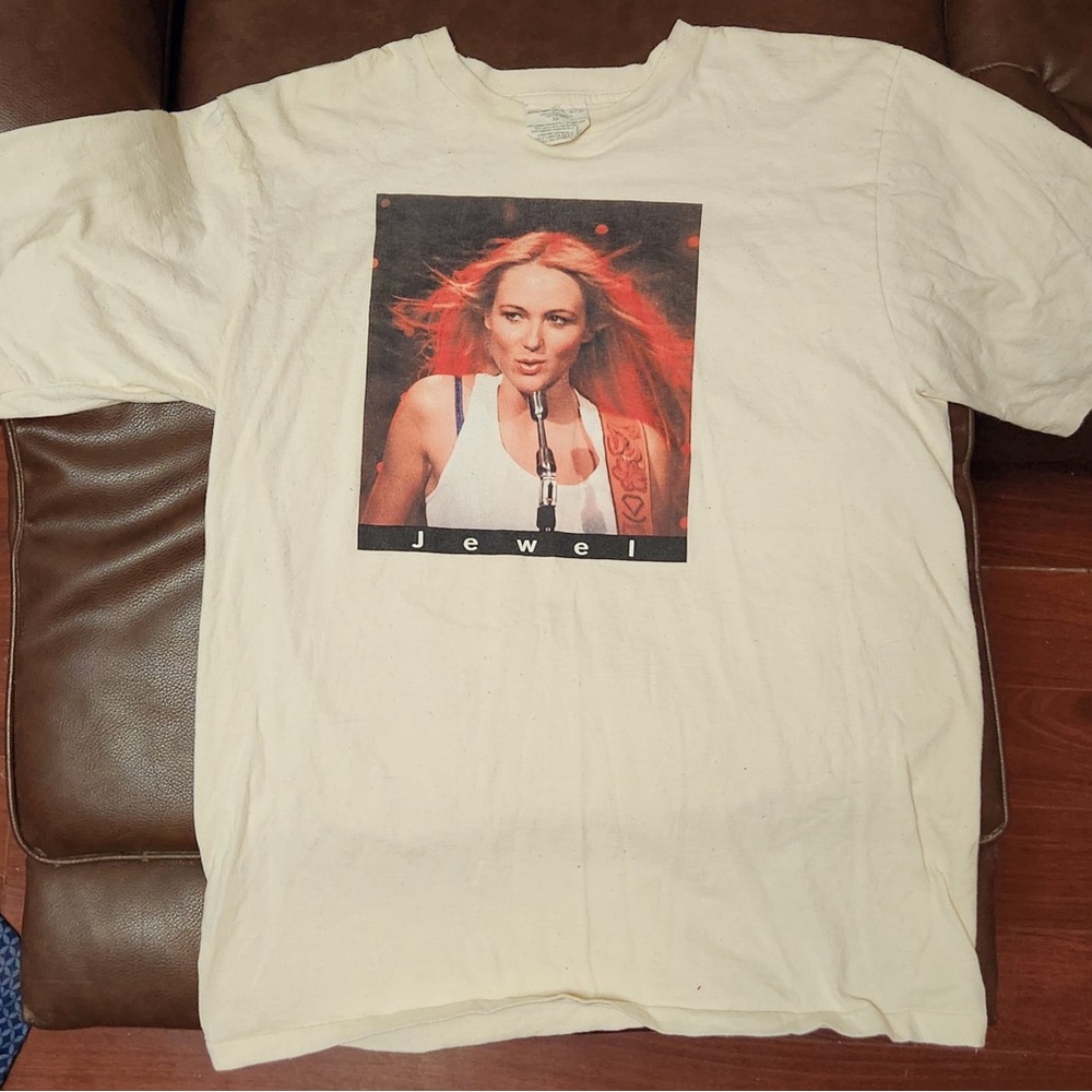 Vintage 90’s “This Way Tour” double sided printed Deadstock. XL white shirt